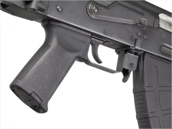 Рукоятка пистолетная Magpul MOE® AK, для АК/АК74. черная