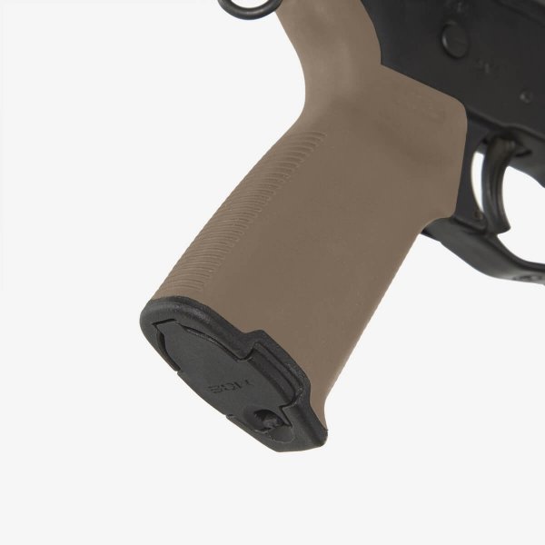 Рукоятка пистолетная Magpul MOE+GripAR15-M16 цвет:песочный