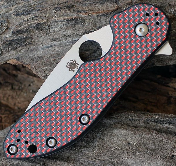 Нож Spyderco Domino Red Carbon C172CFRDTIP