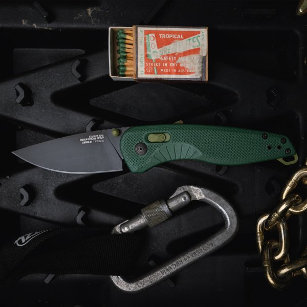 Ніж SOG Aegis AT Forest & Moss