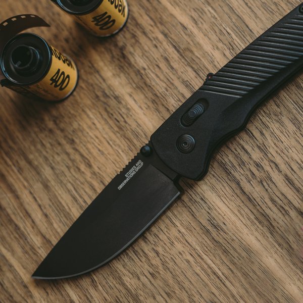 Нож SOG Flash AT, Blackout 