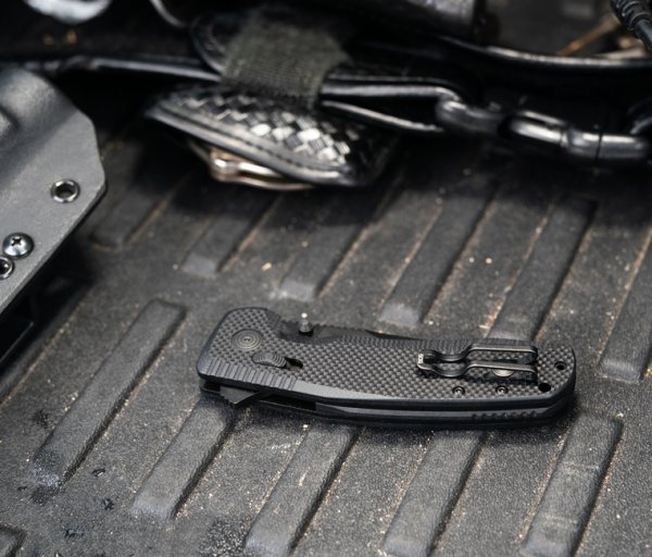 Ніж SOG-TAC XR, Blackout
