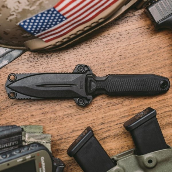Нож SOG Pentagon FX Covert Blackout