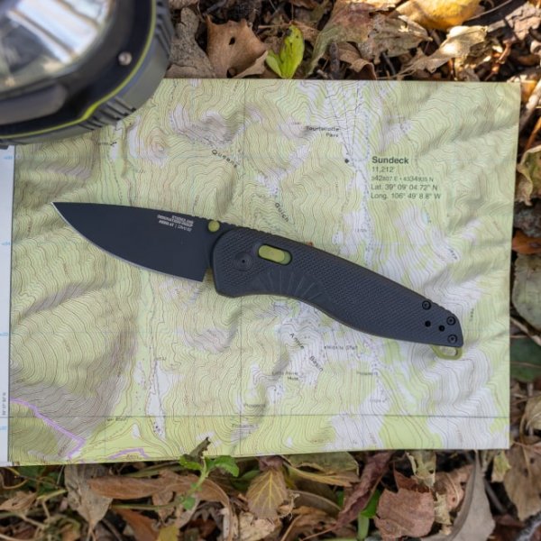 Нож SOG Aegis AT DP Black & Moss 