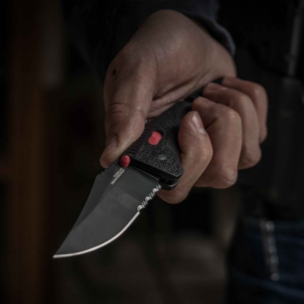 Ніж SOG Trident AT, Black/Red, Serrated