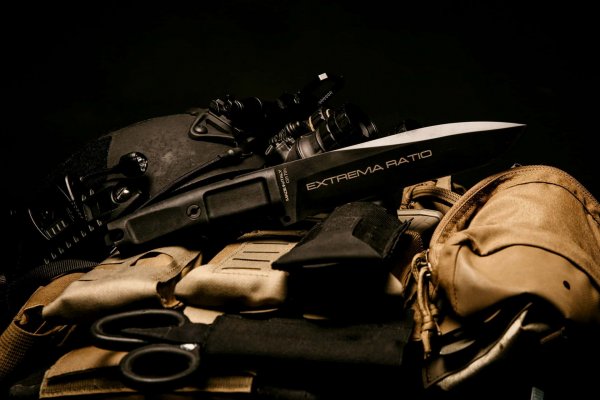 Нож Extrema Ratio Dobermann IV Tactical MIL-C black 