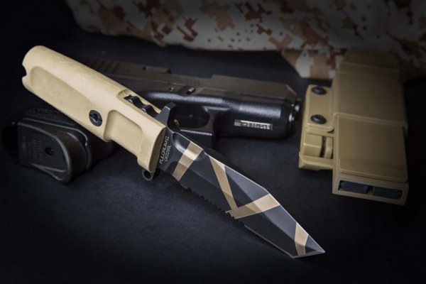 Нож Extrema Ratio Fulcrum C DW desert 