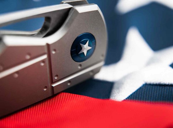 Нож Boker Plus P51 Mustang Damast 