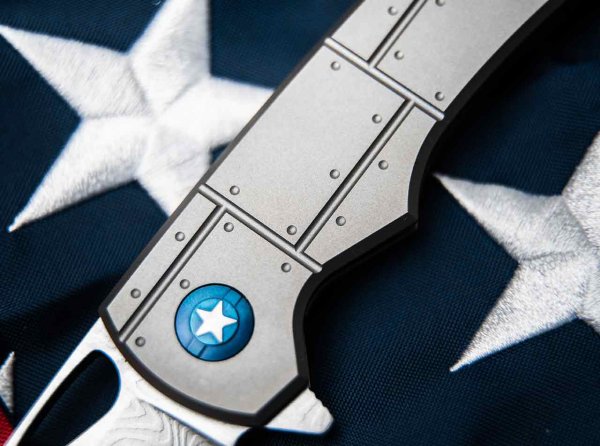 Нож Boker Plus P51 Mustang Damast 