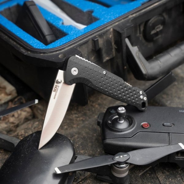 Нож SOG Adventurer LB Black/Satin