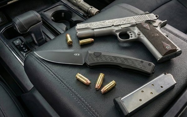 Ніж ZT 0556BLK