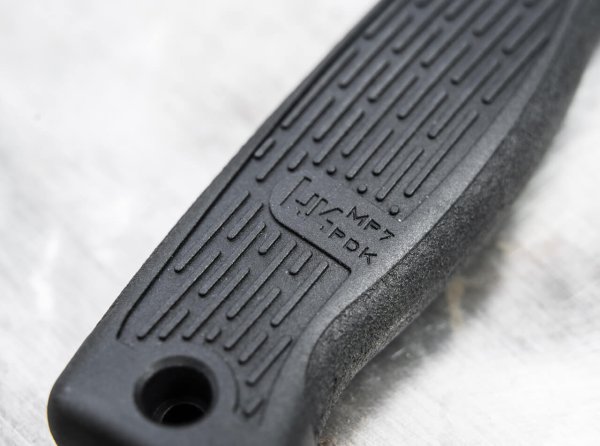 Ніж Heckler&Koch MP7 Personal Duty Knife