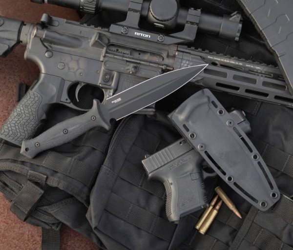 Нож SOG Pentagon FX Elite